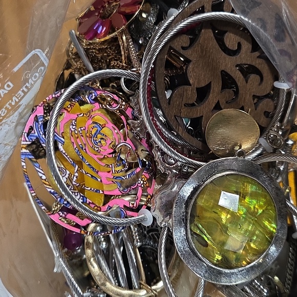 Crafting Lot Assorted Random - Picture 5 of 8